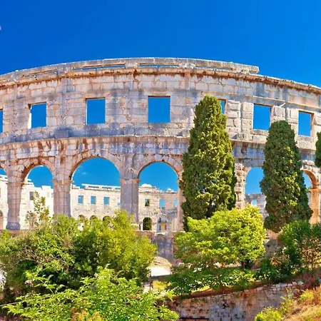 Willa Dorota By Guide